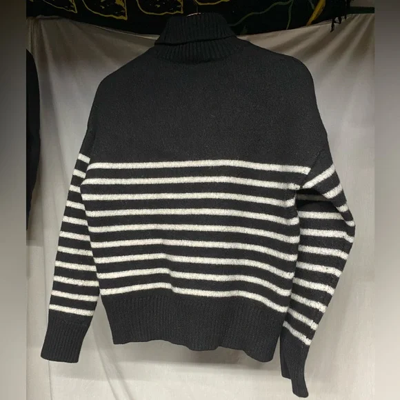 AMI Alexandre Mattiussi De Couer Virgin Wool Turtleneck Sweater S - Picture 9 of 12